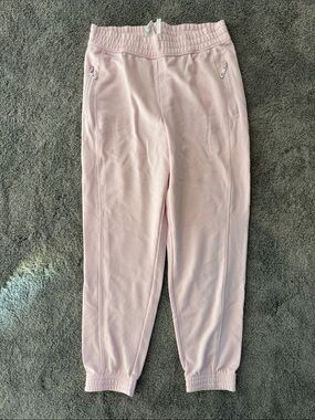 Fabletics Woman’s Pink Sweatpants, zip pockets NWOT
